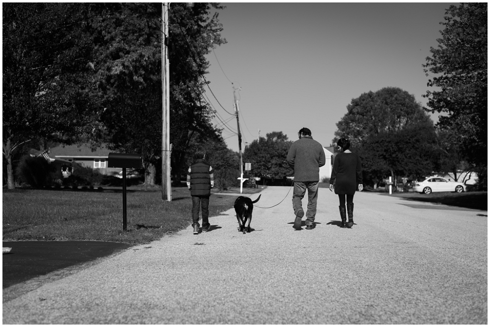 rachel_and_greg_documenary_family_photography_maryland_walk_dog_backyard_home_pier_lifestyle_annapolis_photo-3